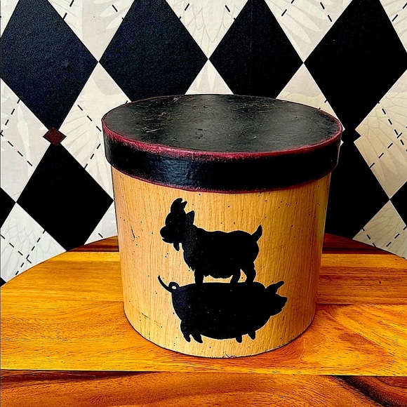 Farmhouse-Style Decorative Box – Goat & Pig Silhouette | Rustic Storage Canister - Picture 2 of 6